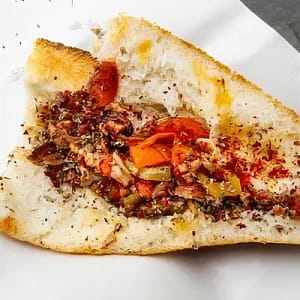 Çeyrek Ekmek Arası Kuzu Kokoreç