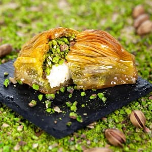 Kaymaklı Fıstıklı Midye (500gr)