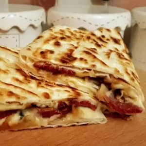 Sucuklu Gözleme